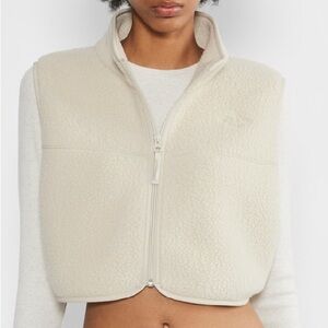 Aritzia TNA Polartec® Thermal Pro® Mockneck Cropped Vest SIZE XXS